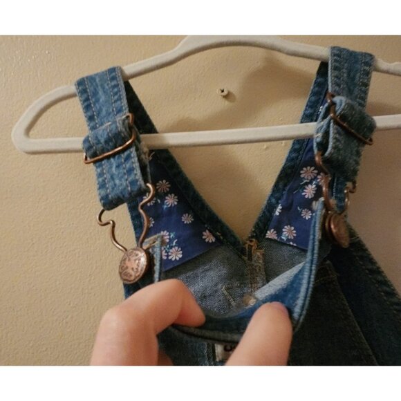 OshKosh Denim Floral Overalls 3T - Picture 4 of 5